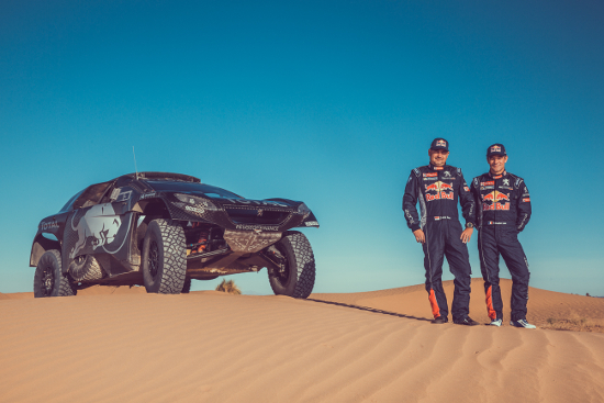 Peugeot Total team poas testu v Maroku na Road to Dakar 2016: Sebastien Loeb, Daniel Elena