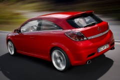 Opel Astra HPC